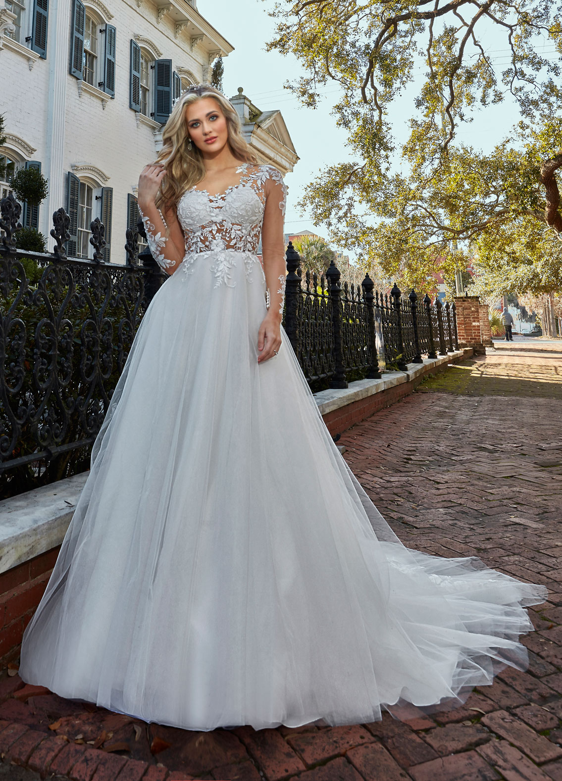 Style: 10759 | Ashley & Justin Bride